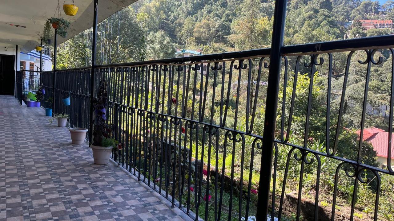 Sunrise View Homestay Kasauli Luaran gambar